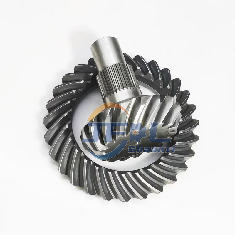 ชิ้นส่วนรถบรรทุกหนักสำหรับ HOWO Precision Spiral Bevel Gear Crown Wheel และ Pinion Crown Wheel Pinion 19901432025 1 28/17