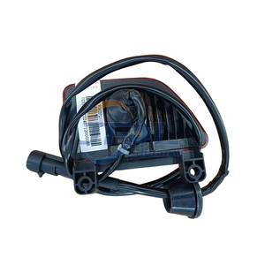 อุปทานขายส่ง Sinotruk Howo SITRAK C7H ชิ้นส่วนรถบรรทุก WG9925720046 WG9925720044 Cab ไฟตำแหน่งด้านหลัง