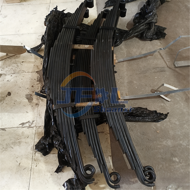 Ensemble de ressorts &agrave; lames avant de suspension de camion lourd de haute qualit&eacute; pour ensembles de ressorts &agrave; lames gauche et droit Shacman F3000 X3000 SZ970000795 SZ970000796